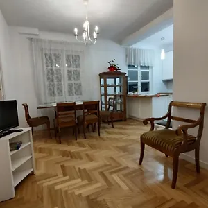 https://stara-apartment.warsawhotelspoland.com